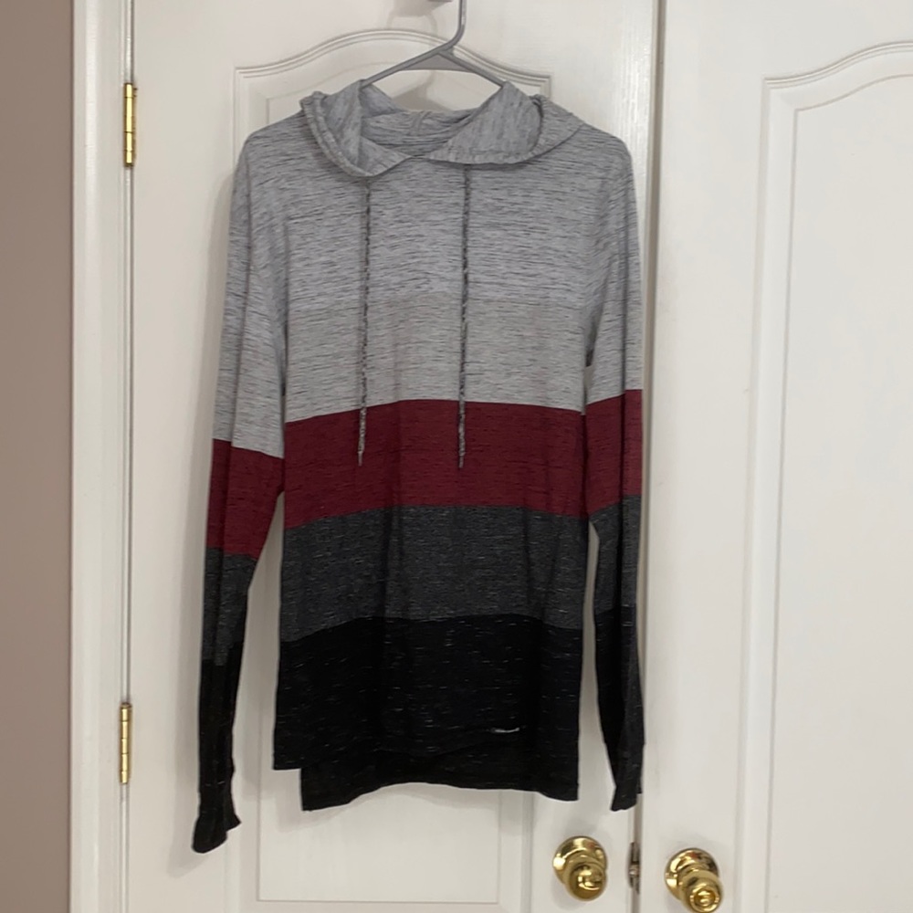 Long sleeve cotton hooded shirt